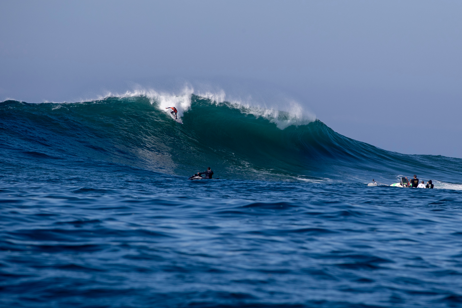 Big-wave drop in heavy-water conditions