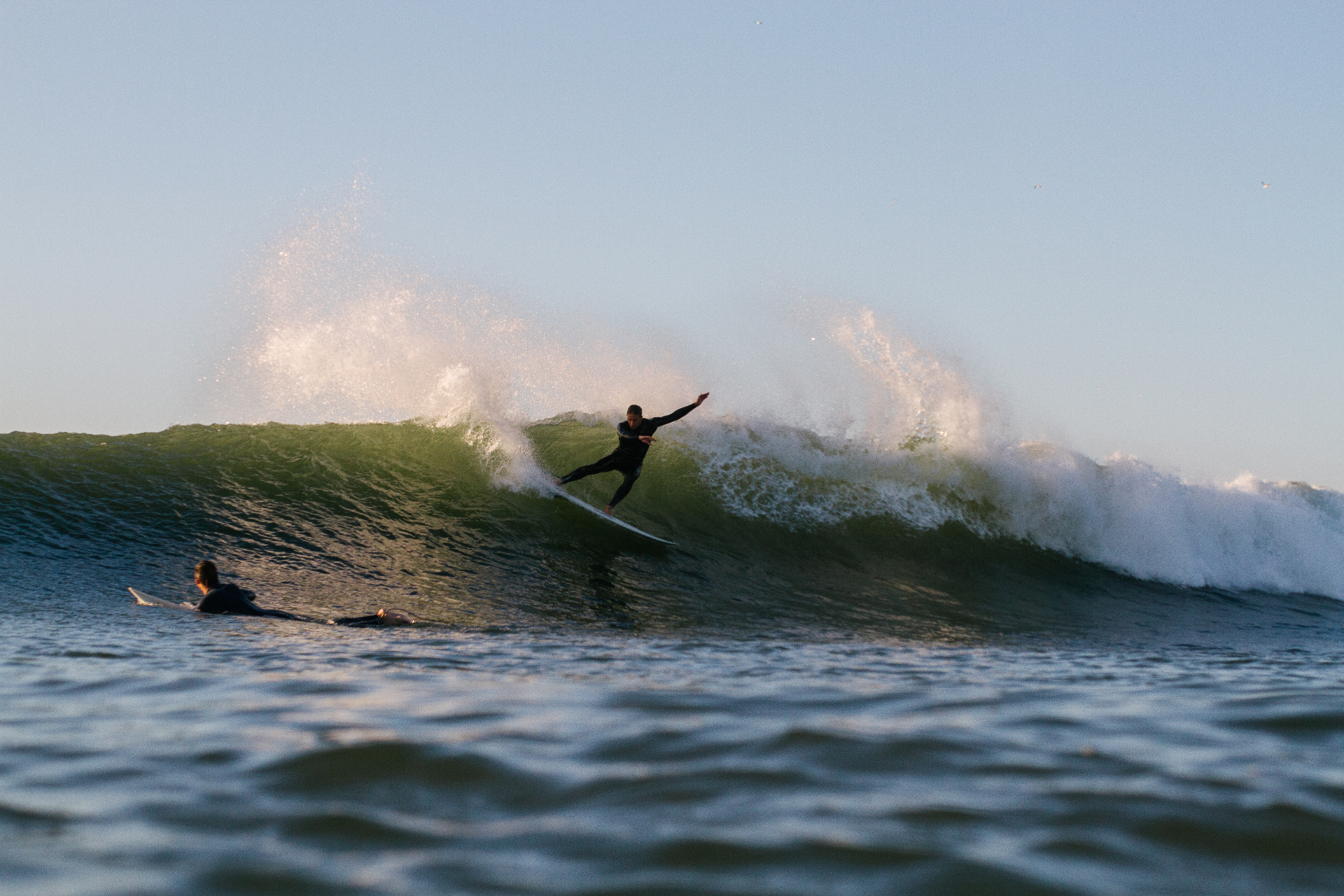 Performance surfing and ocean reading